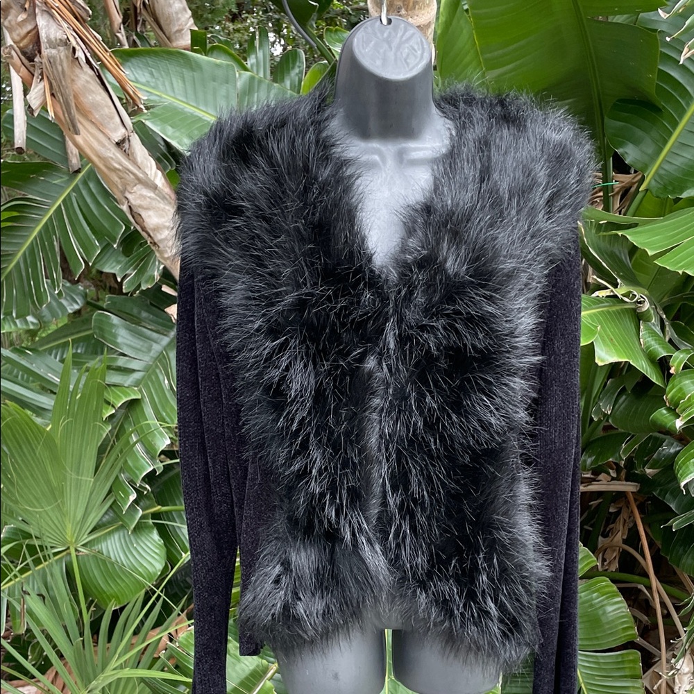 Lisa international sweater/jacket with faux fur